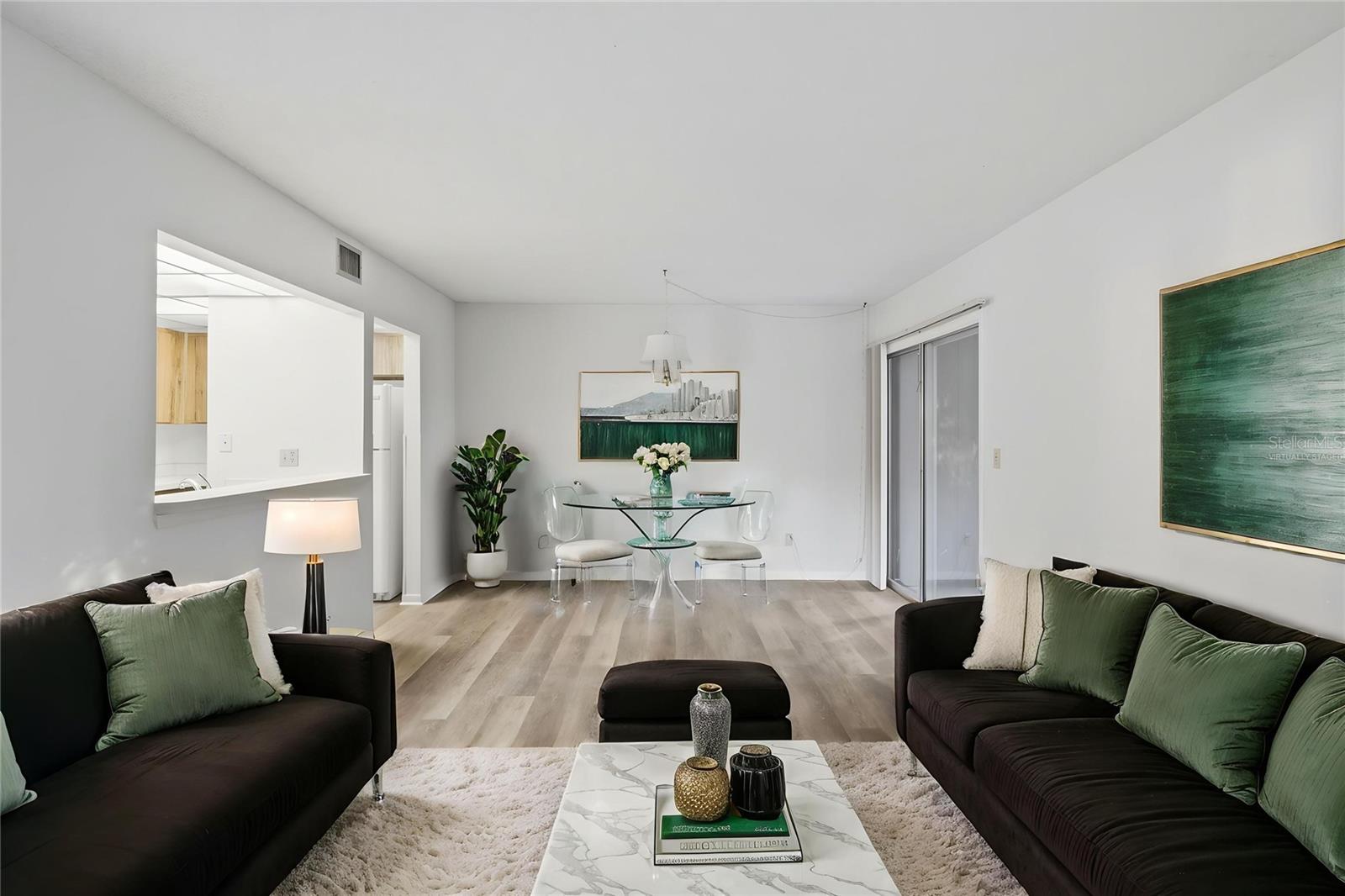 Image 10 of 33 For 100 Sweetgum Woods Court 9b