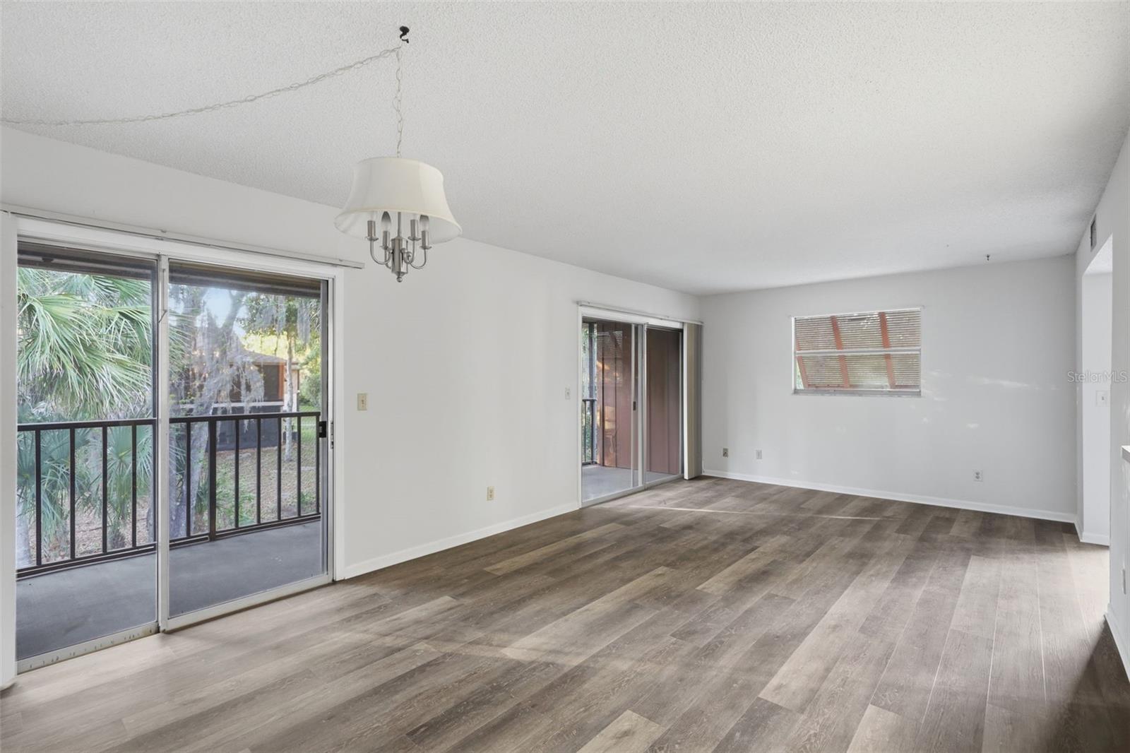 Image 15 of 33 For 100 Sweetgum Woods Court 9b