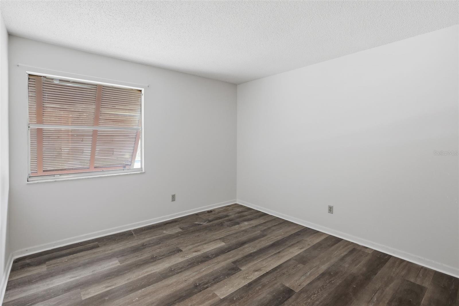 Image 23 of 33 For 100 Sweetgum Woods Court 9b