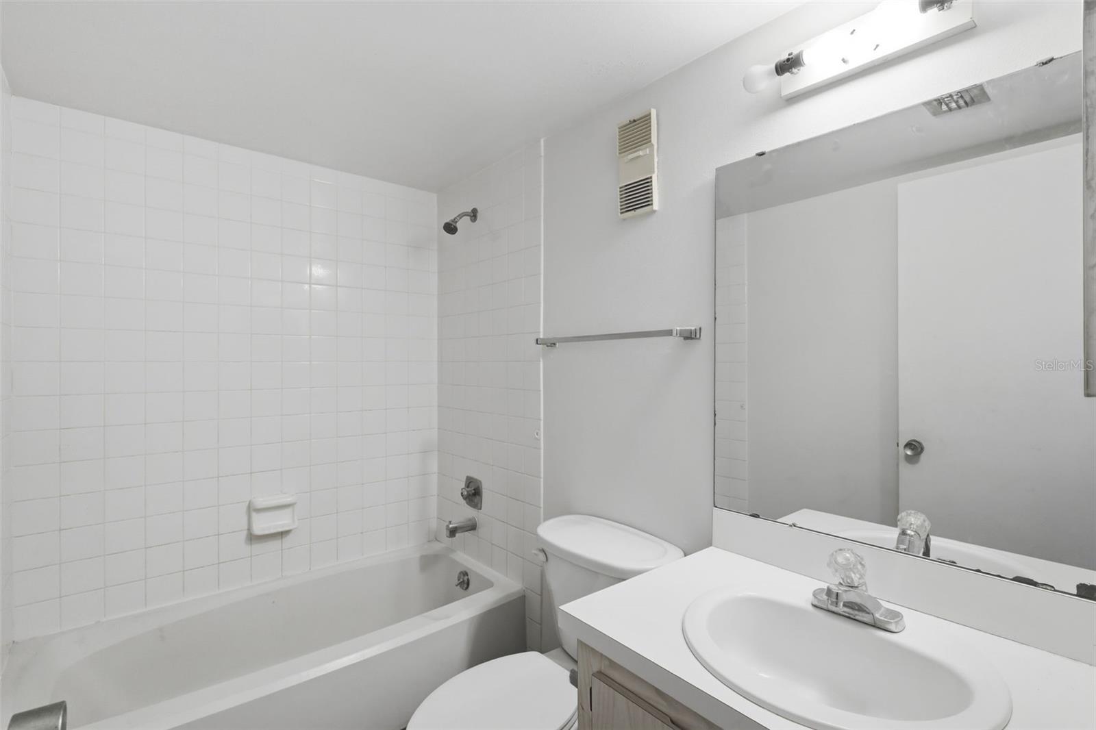 Image 25 of 33 For 100 Sweetgum Woods Court 9b