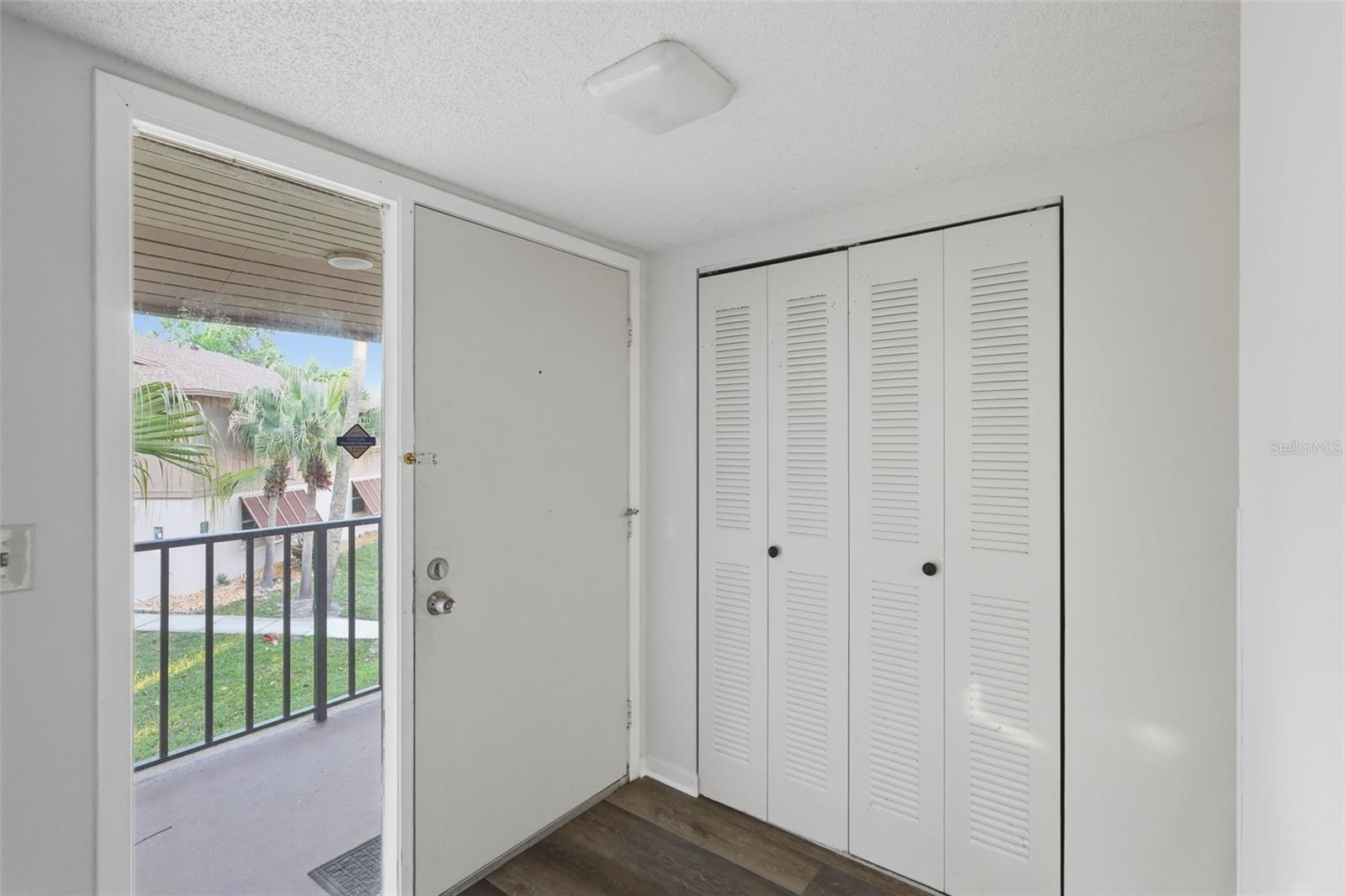 Image 4 of 33 For 100 Sweetgum Woods Court 9b