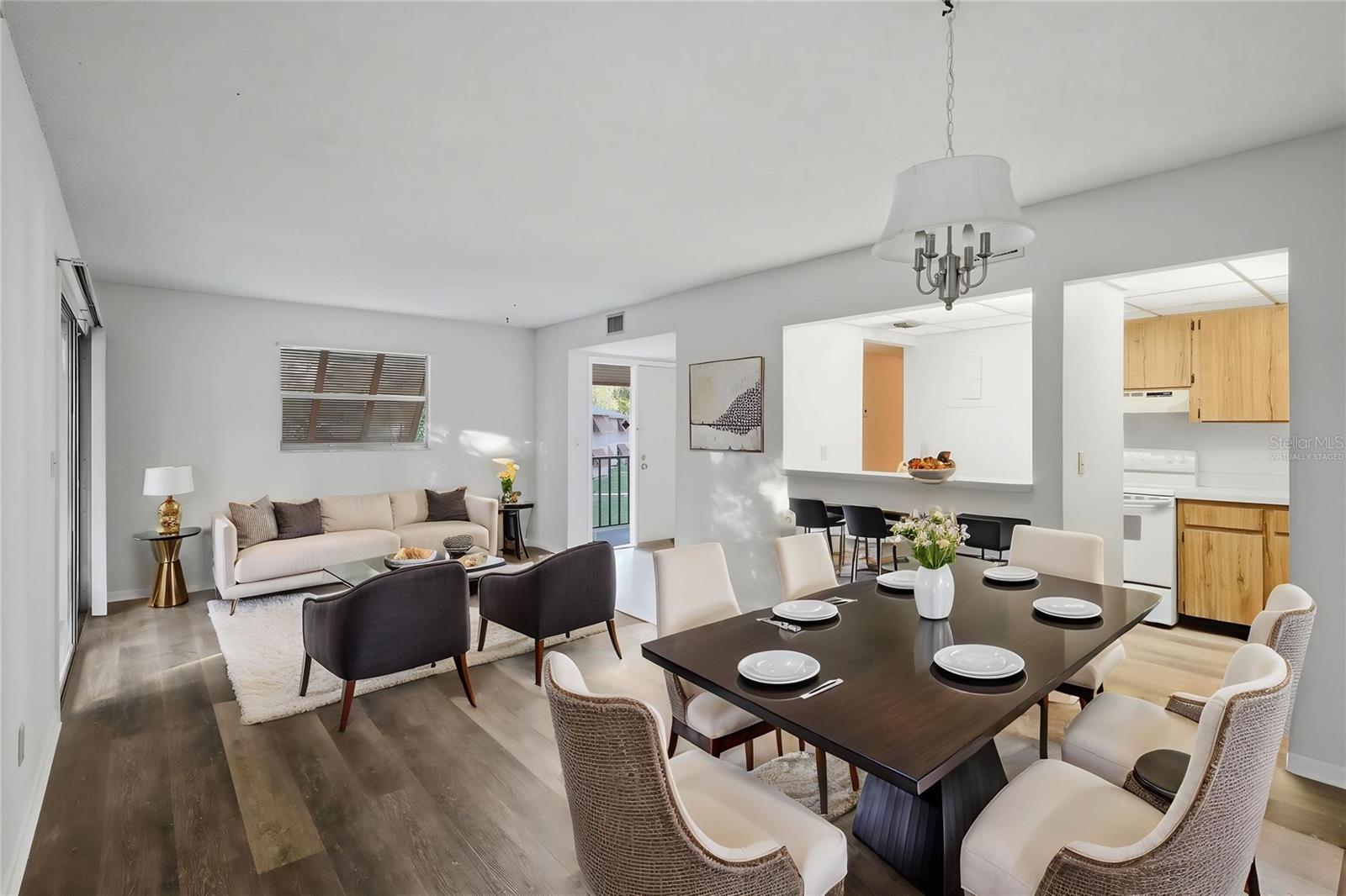 Image 6 of 33 For 100 Sweetgum Woods Court 9b