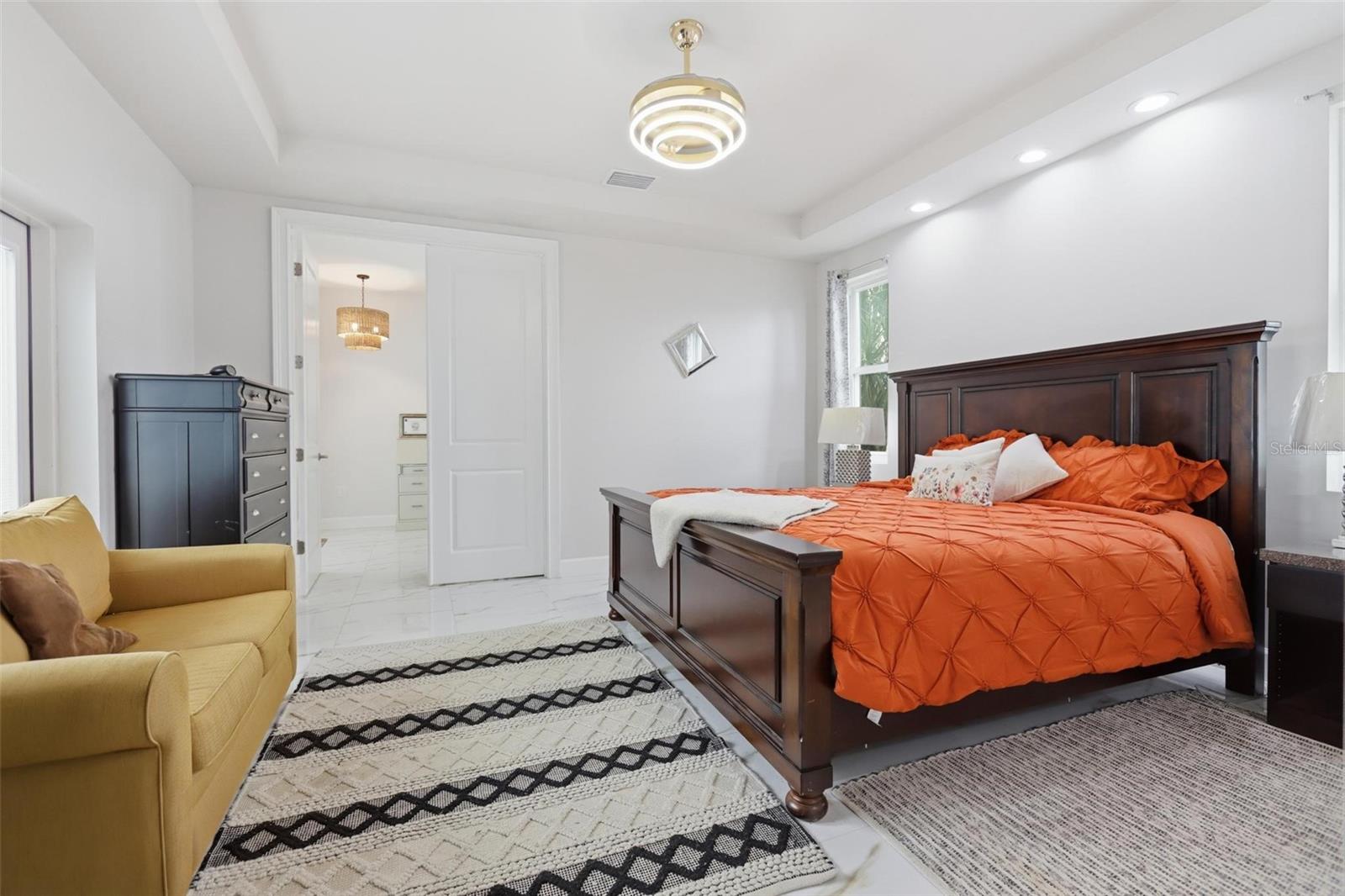 Image 14 of 47 For 1026 Beresford Road