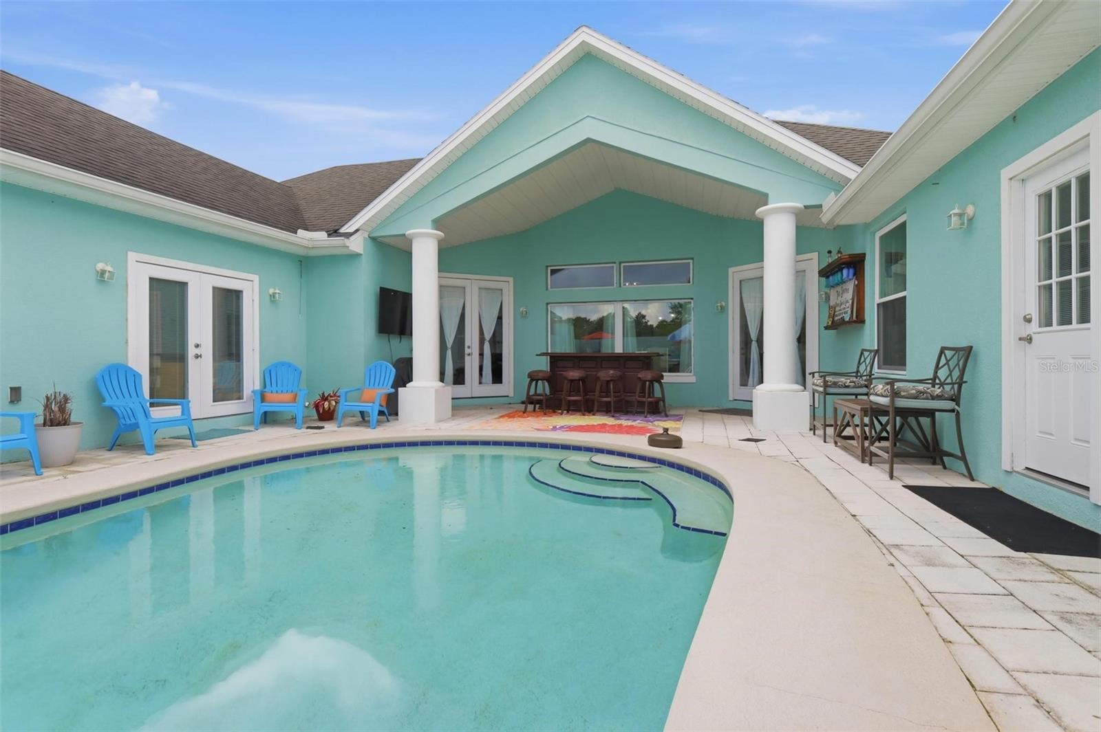 Image 2 of 47 For 1026 Beresford Road