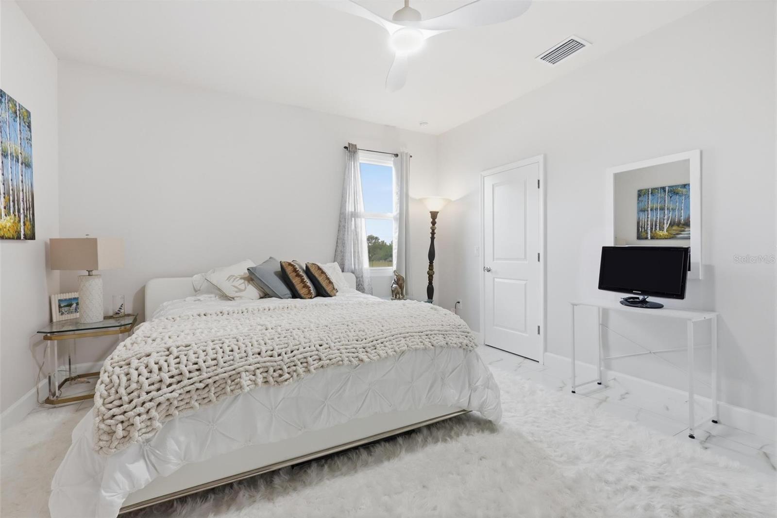 Image 27 of 47 For 1026 Beresford Road