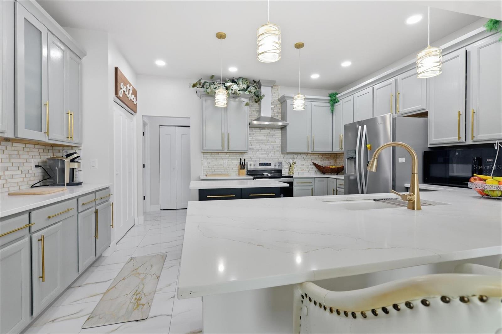 Image 9 of 47 For 1026 Beresford Road