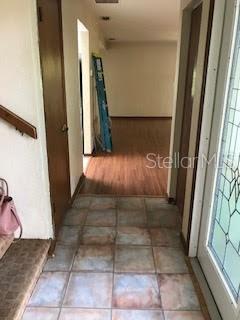 Image 25 of 34 For 431 Rich Avenue 429