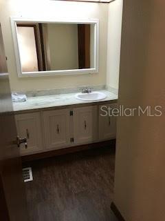 Image 26 of 34 For 431 Rich Avenue 429