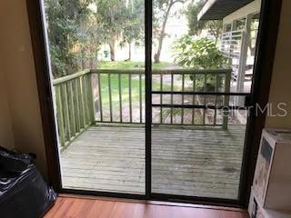 Image 33 of 34 For 431 Rich Avenue 429