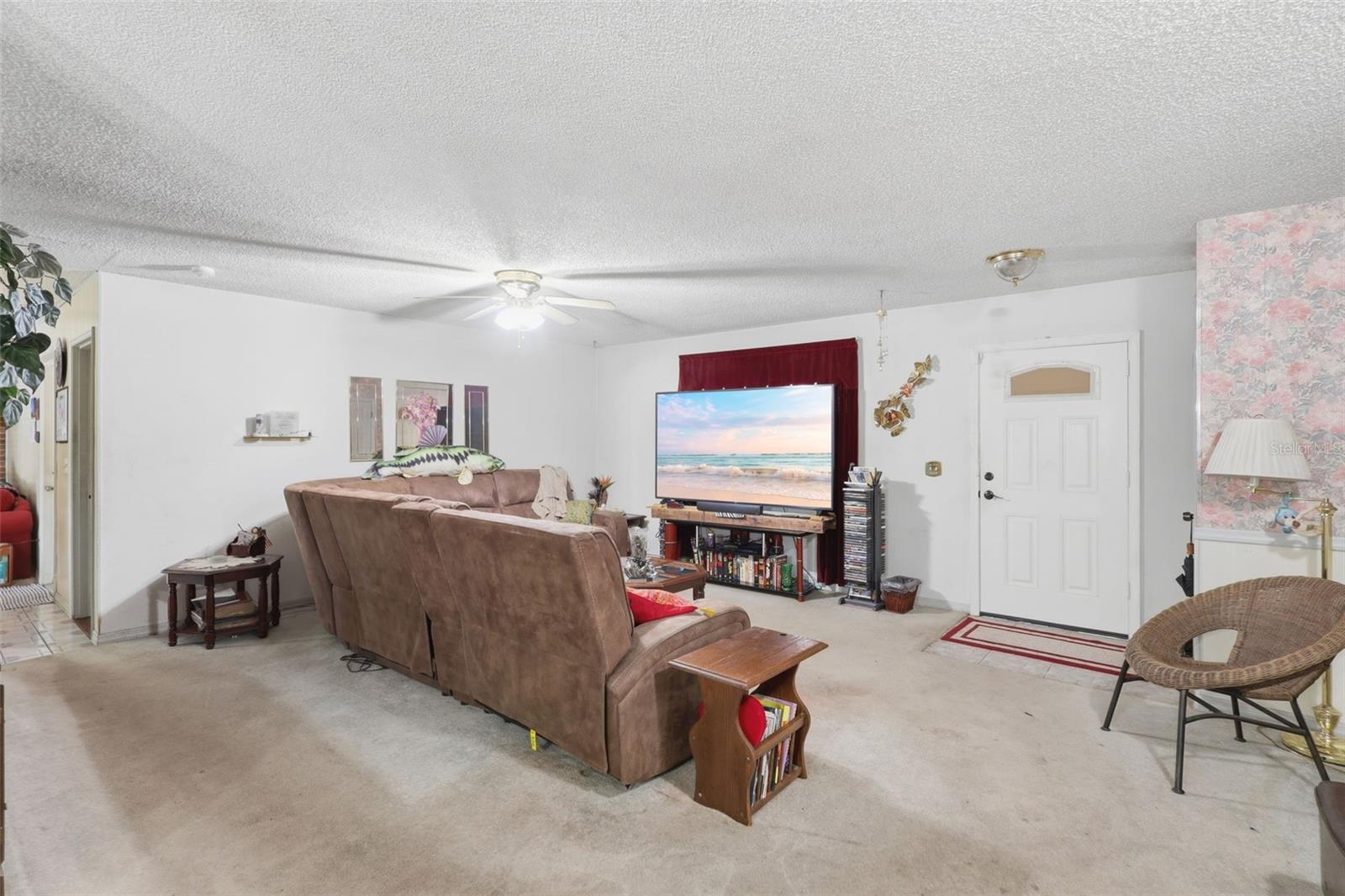 Image 15 of 36 For 1480 Gaudrey Street