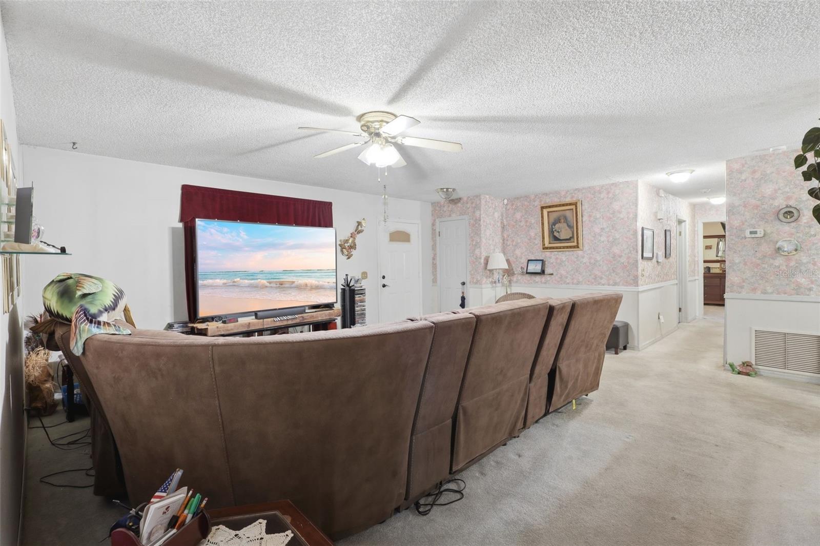 Image 16 of 36 For 1480 Gaudrey Street