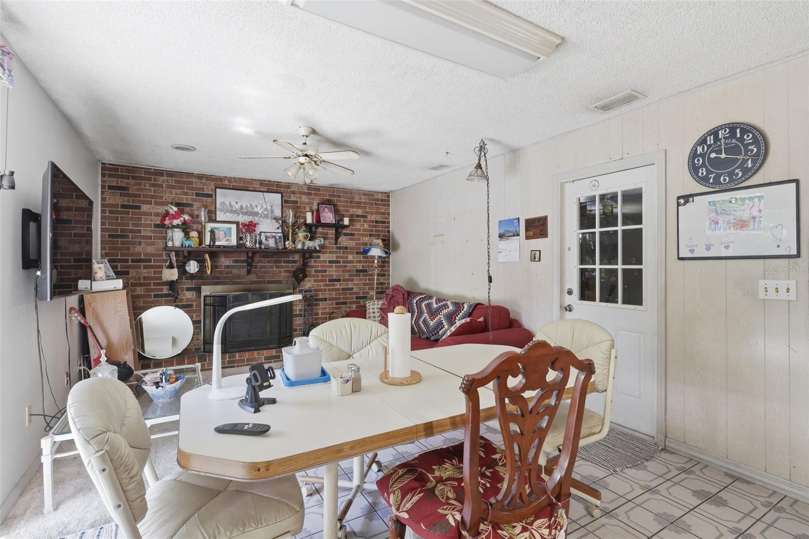 Image 19 of 36 For 1480 Gaudrey Street