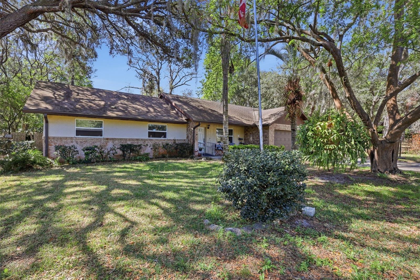 Image 5 of 36 For 1480 Gaudrey Street