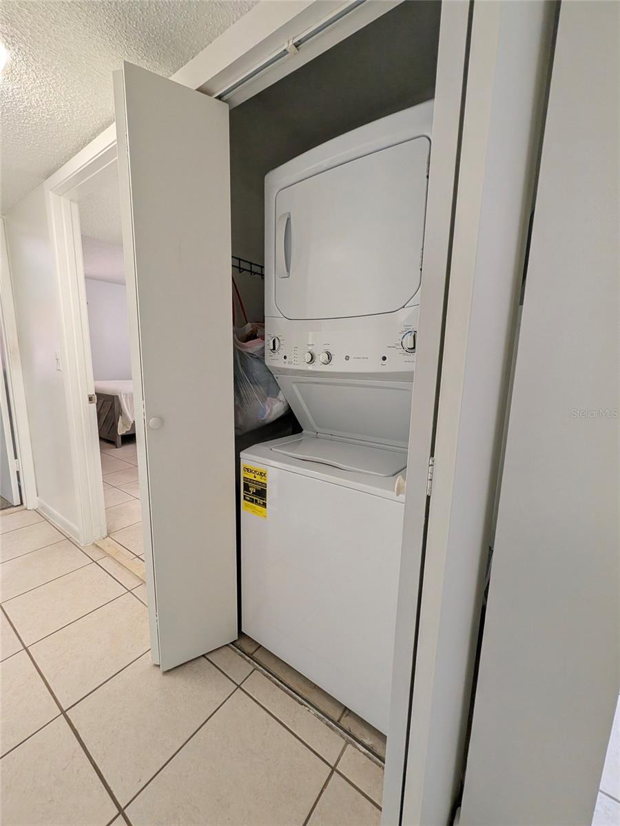 Image 20 of 33 For 190 Hickory Woods Court 9a