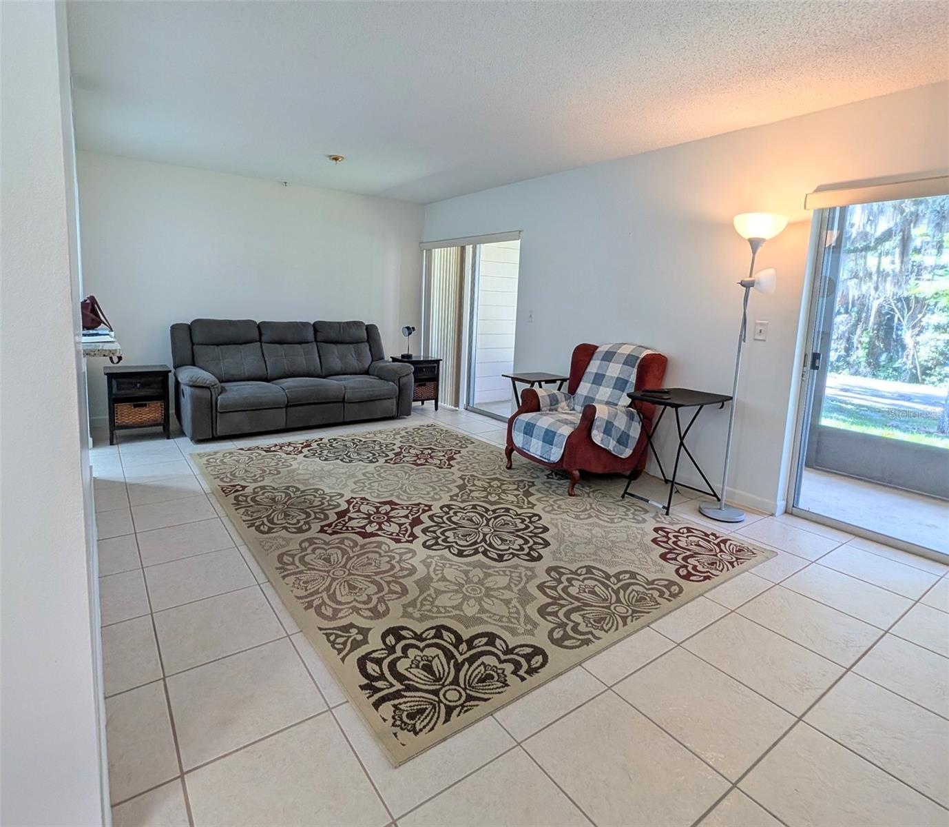 Image 4 of 33 For 190 Hickory Woods Court 9a