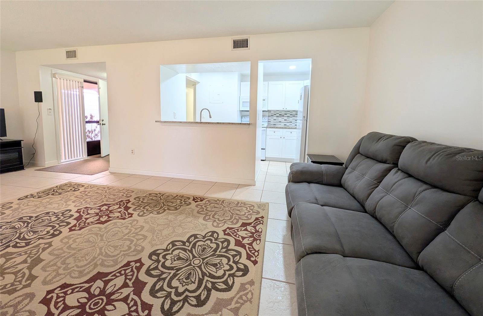 Image 5 of 33 For 190 Hickory Woods Court 9a