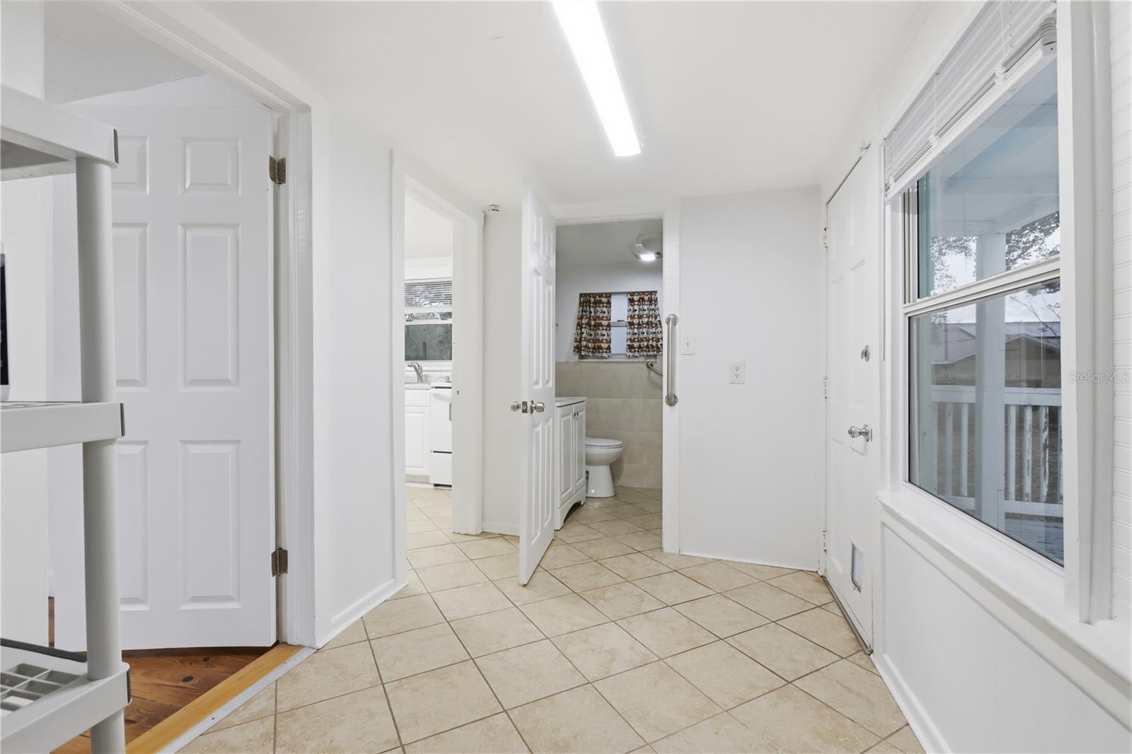 Image 16 of 32 For 1120 Minnesota Avenue