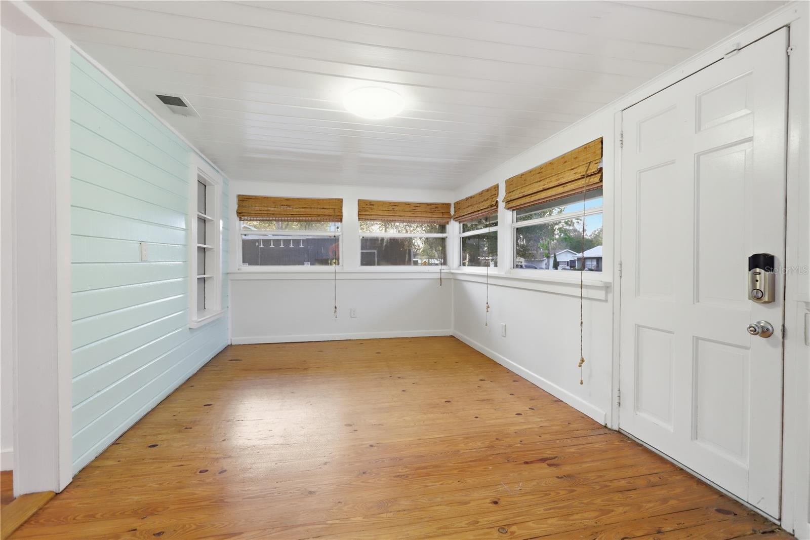 Image 6 of 32 For 1120 Minnesota Avenue