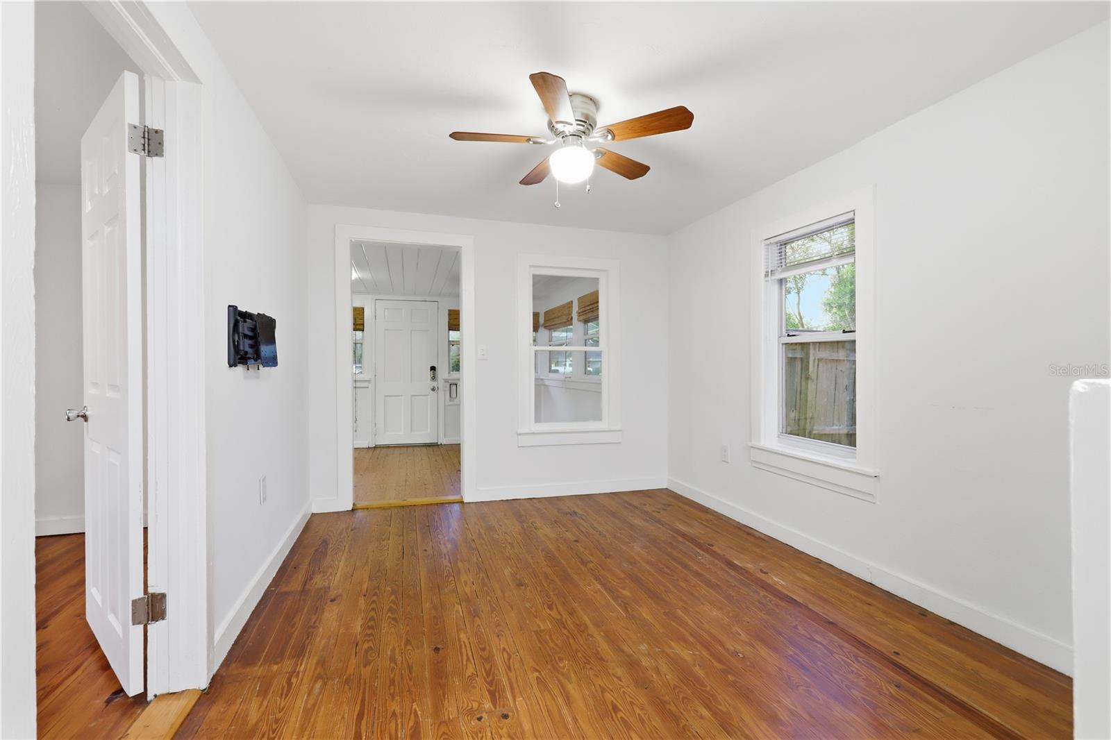 Image 8 of 32 For 1120 Minnesota Avenue