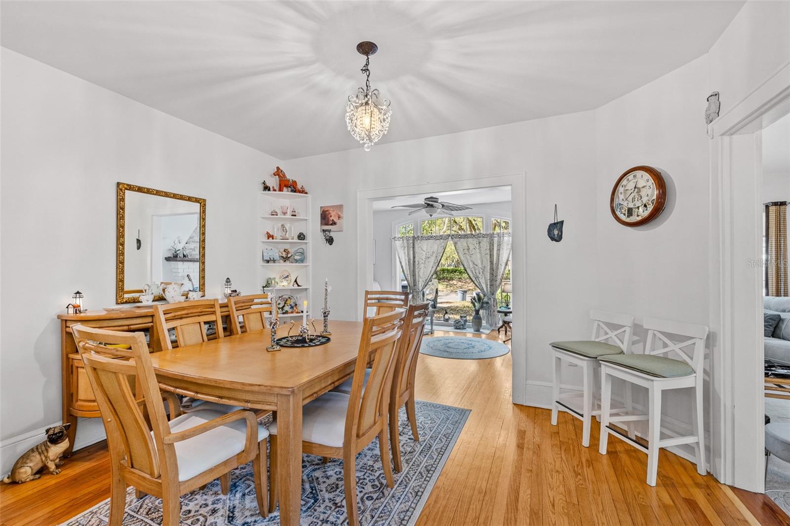 Image 17 of 53 For 623 Amelia Avenue