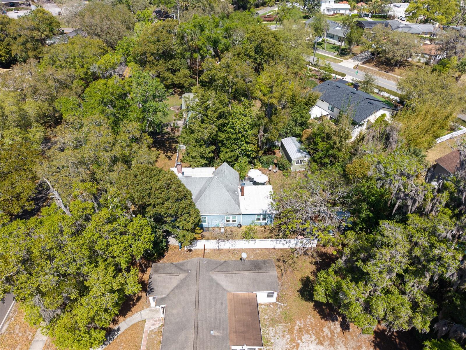 Image 41 of 53 For 623 Amelia Avenue