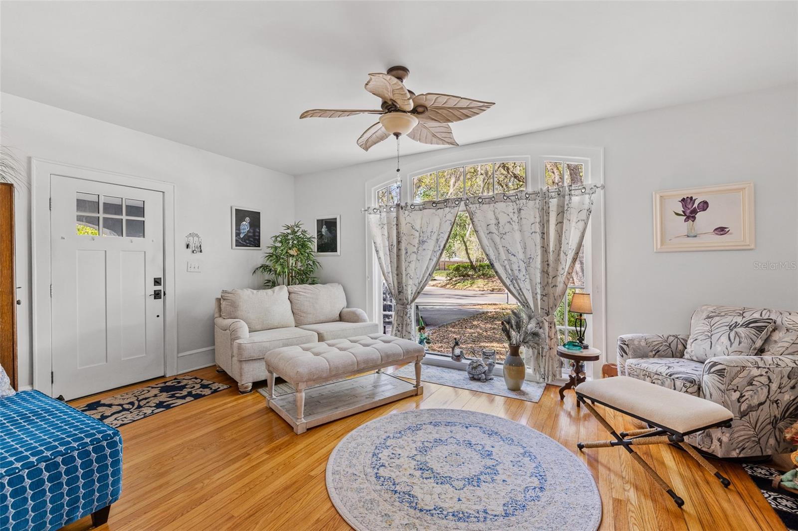 Image 7 of 53 For 623 Amelia Avenue