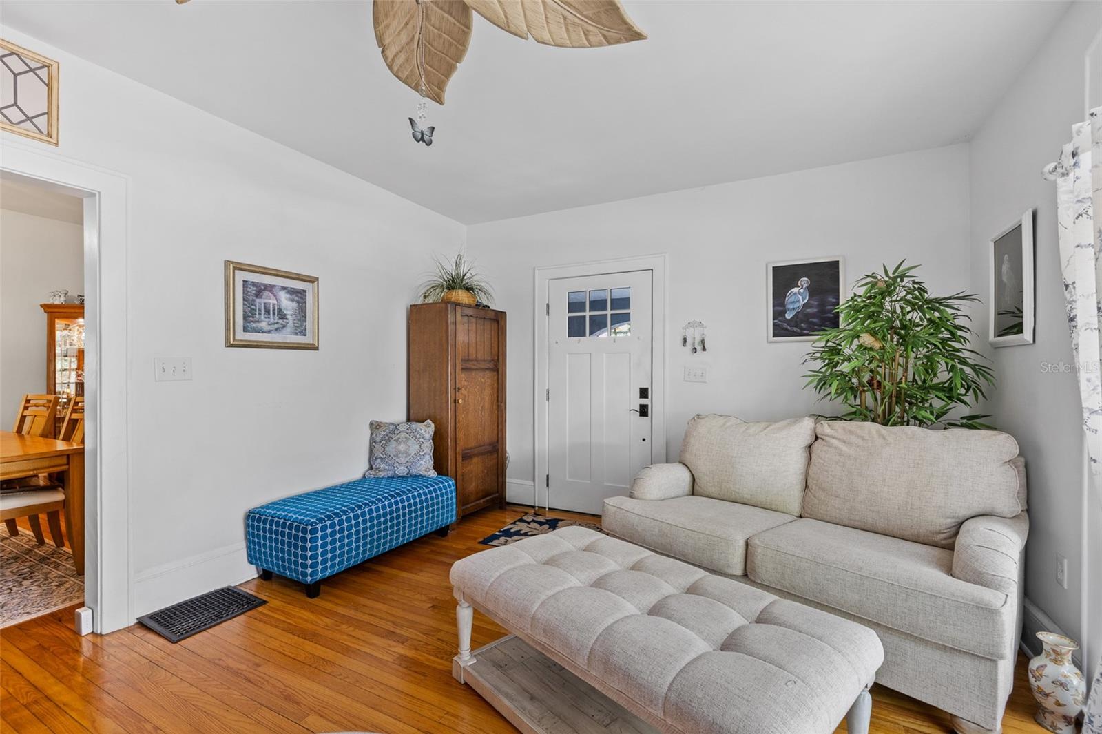 Image 8 of 53 For 623 Amelia Avenue