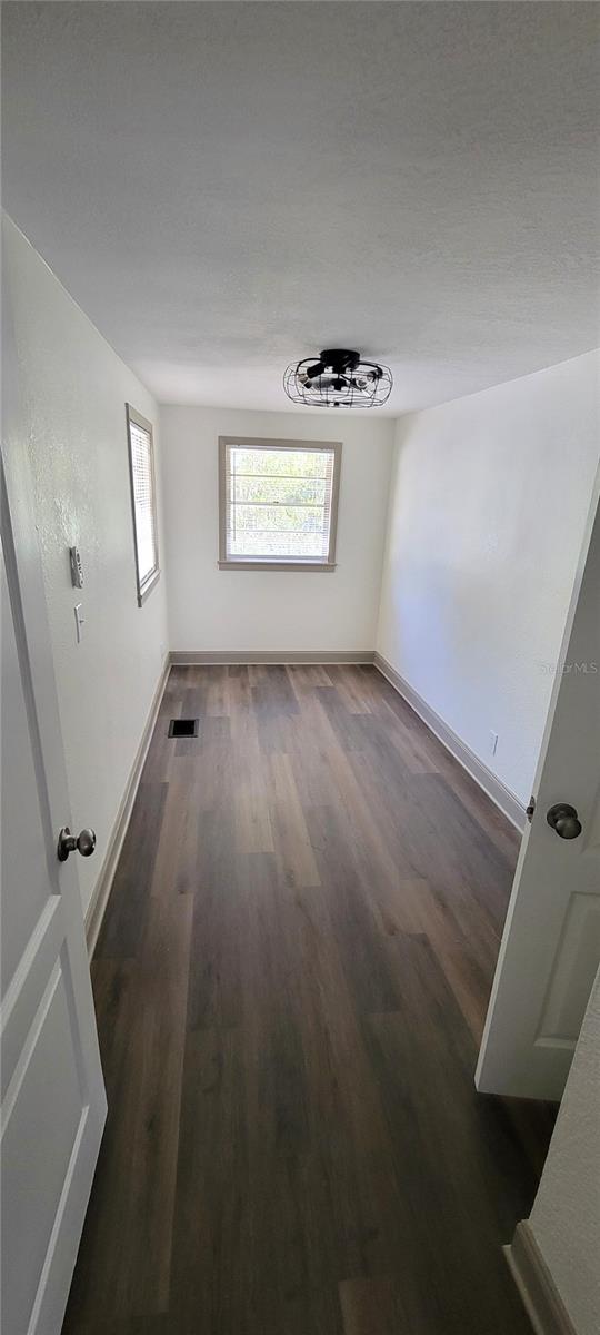 Image 12 of 17 For 735 Montreville Ave