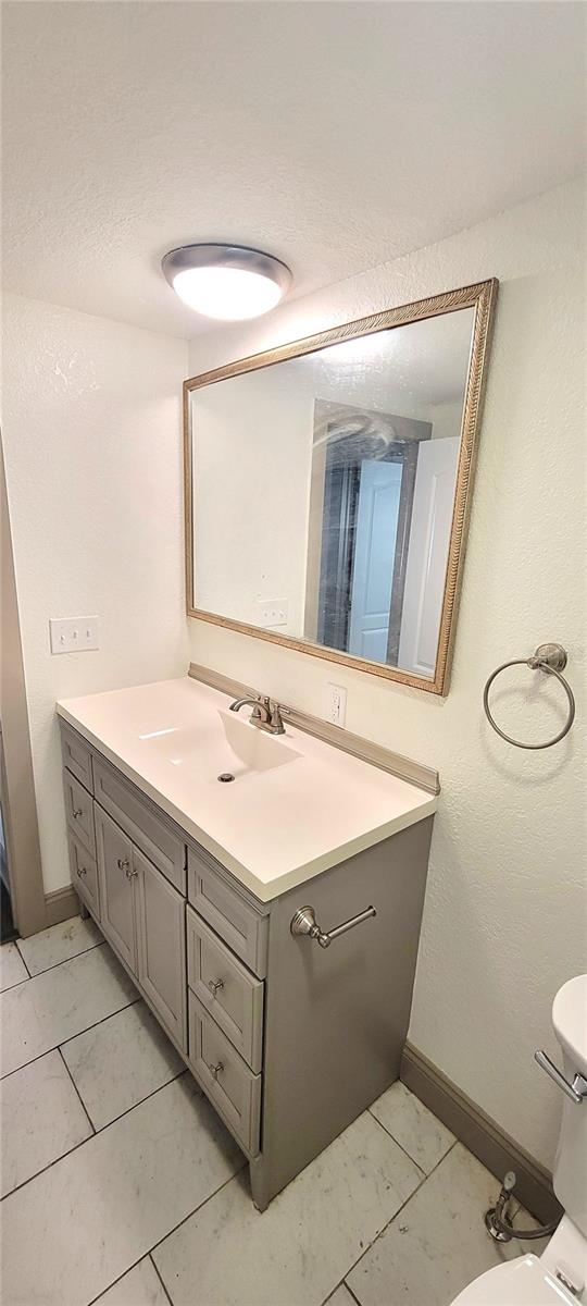 Image 17 of 17 For 735 Montreville Ave