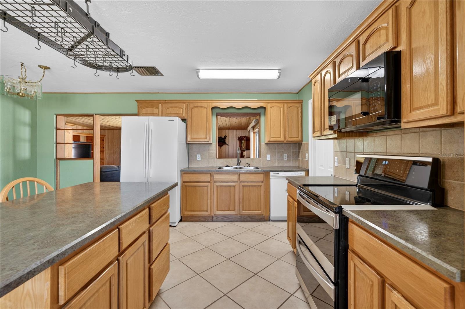 Image 10 of 35 For 1968 Carolina Avenue