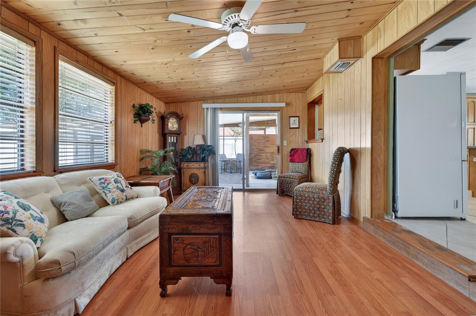 Image 19 of 35 For 1968 Carolina Avenue