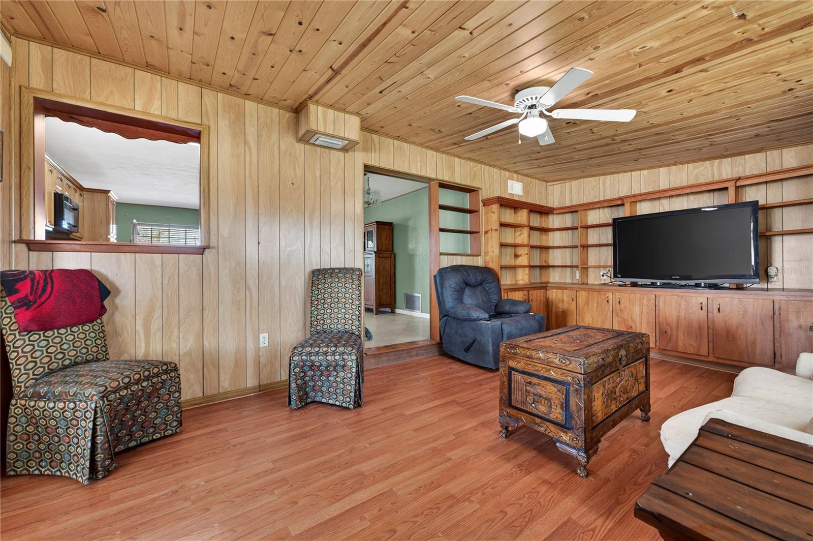 Image 22 of 35 For 1968 Carolina Avenue