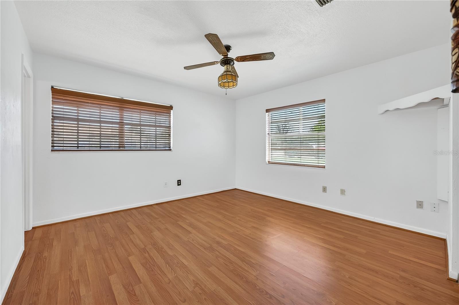 Image 23 of 35 For 1968 Carolina Avenue