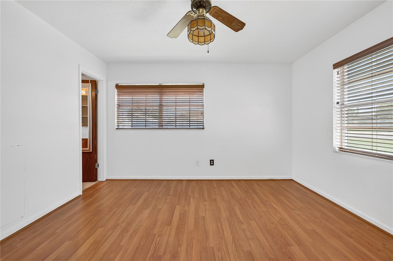 Image 24 of 35 For 1968 Carolina Avenue