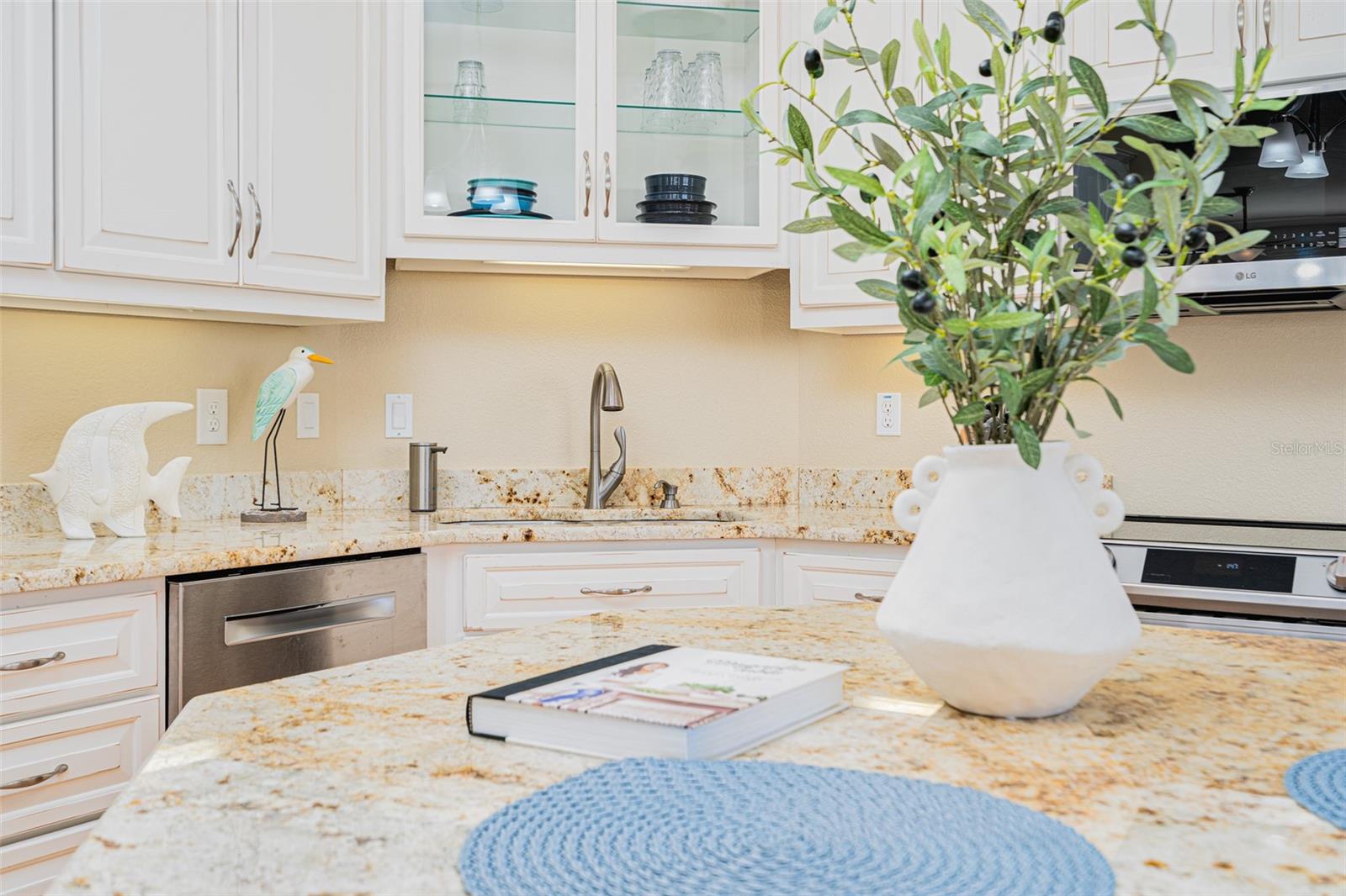 Image 49 of 72 For 2208 Ocean Shore Boulevard