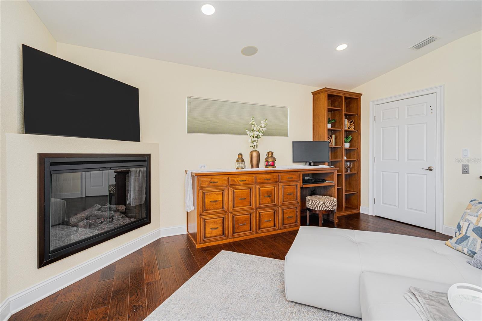 Image 62 of 72 For 2208 Ocean Shore Boulevard