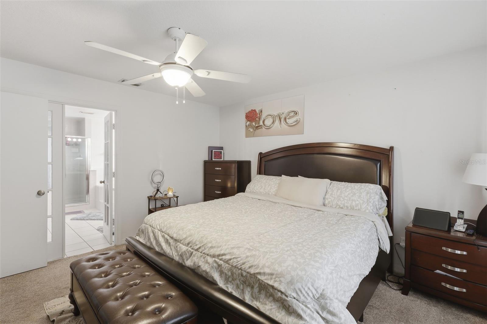 Image 18 of 33 For 399 Cloverleaf Boulevard