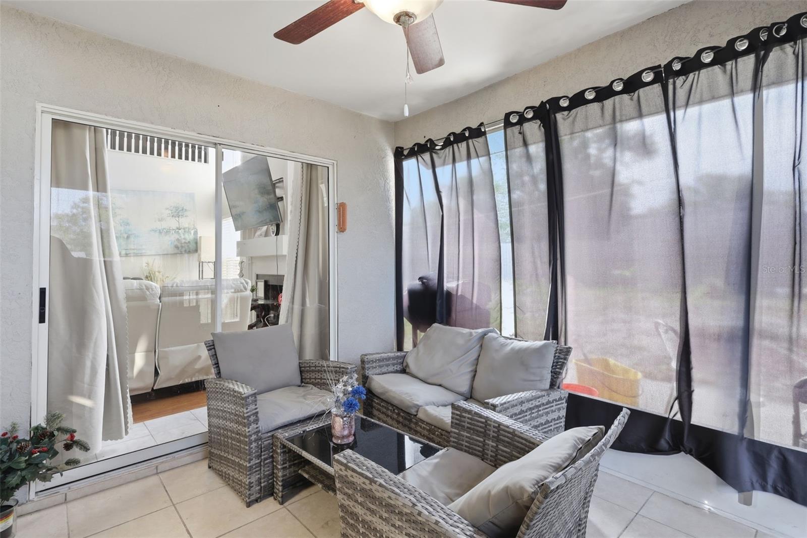 Image 4 of 33 For 399 Cloverleaf Boulevard