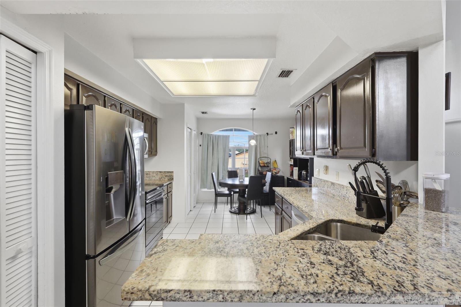 Image 6 of 33 For 399 Cloverleaf Boulevard