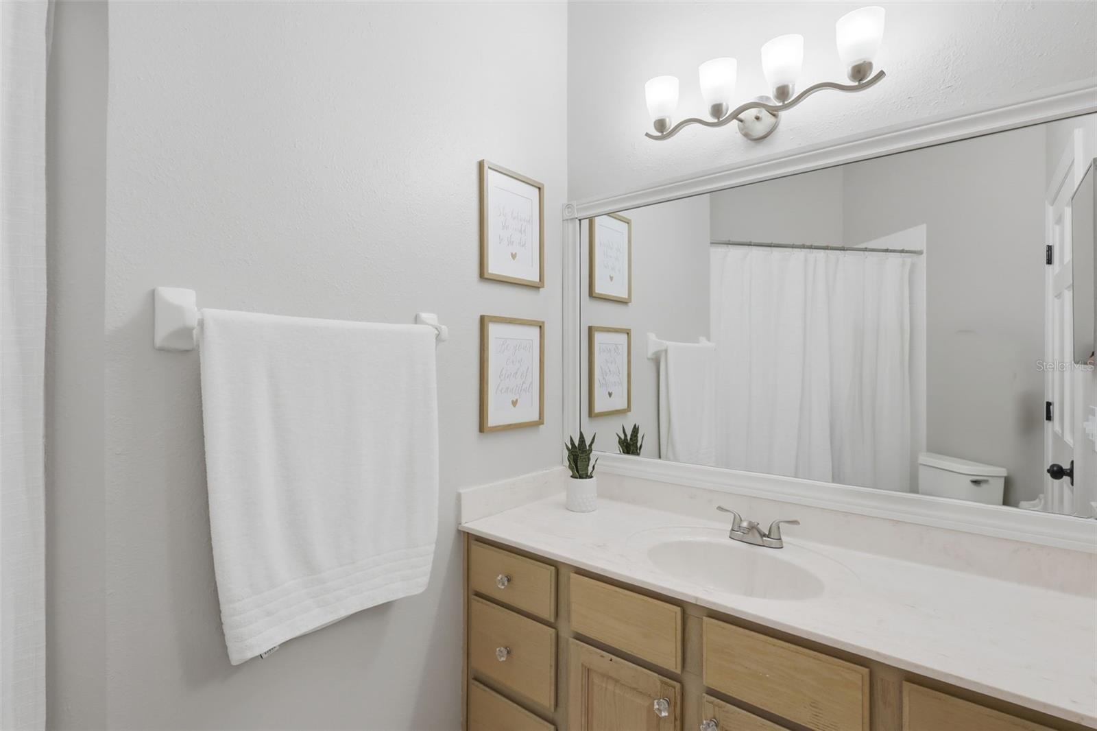 Image 34 of 64 For 390 Glen Abbey Lane