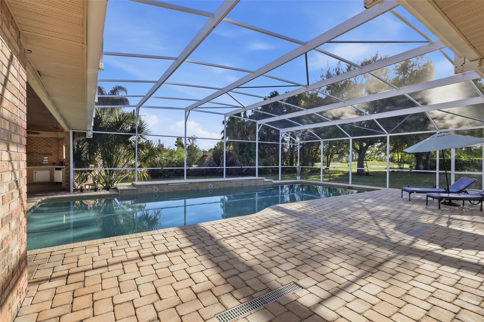 Image 50 of 64 For 390 Glen Abbey Lane