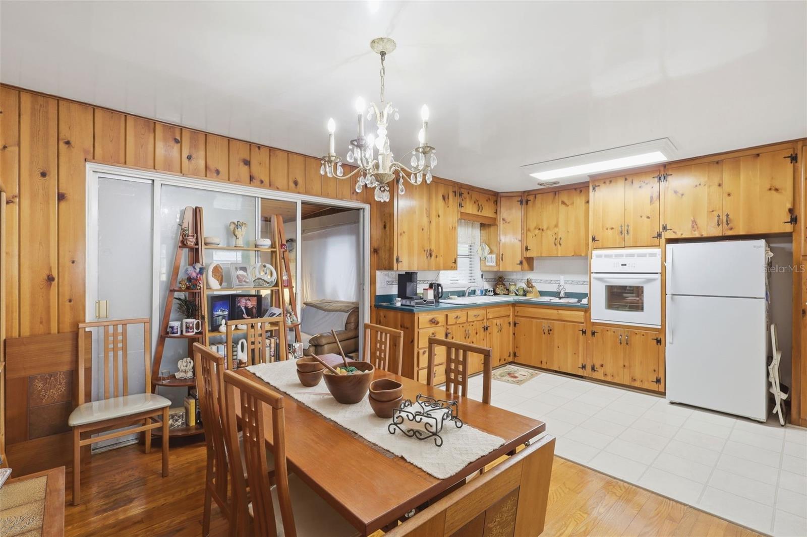 Image 11 of 26 For 1410 Talton Avenue