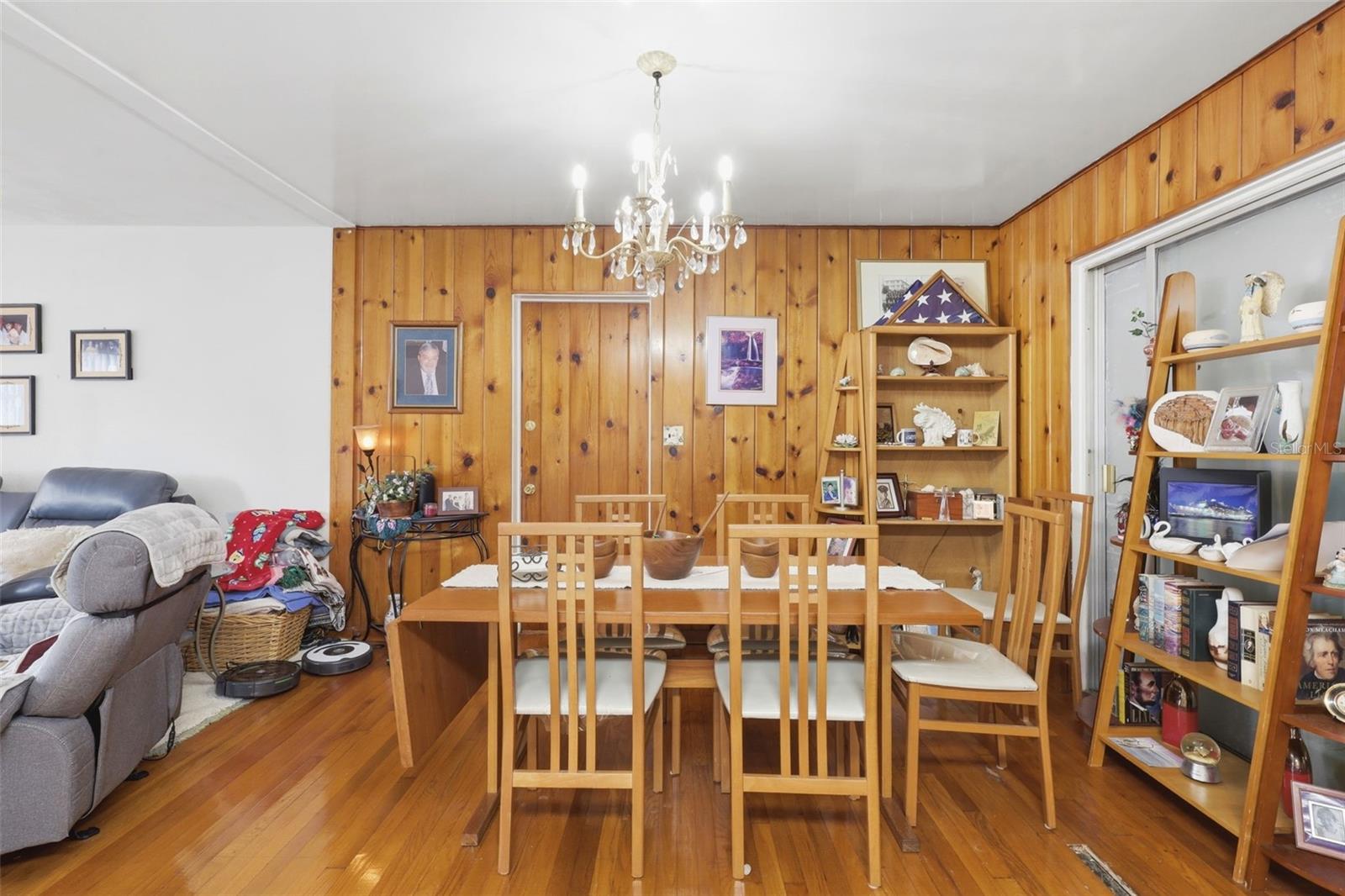 Image 12 of 26 For 1410 Talton Avenue