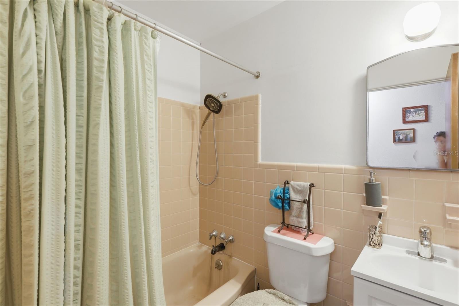 Image 19 of 26 For 1410 Talton Avenue