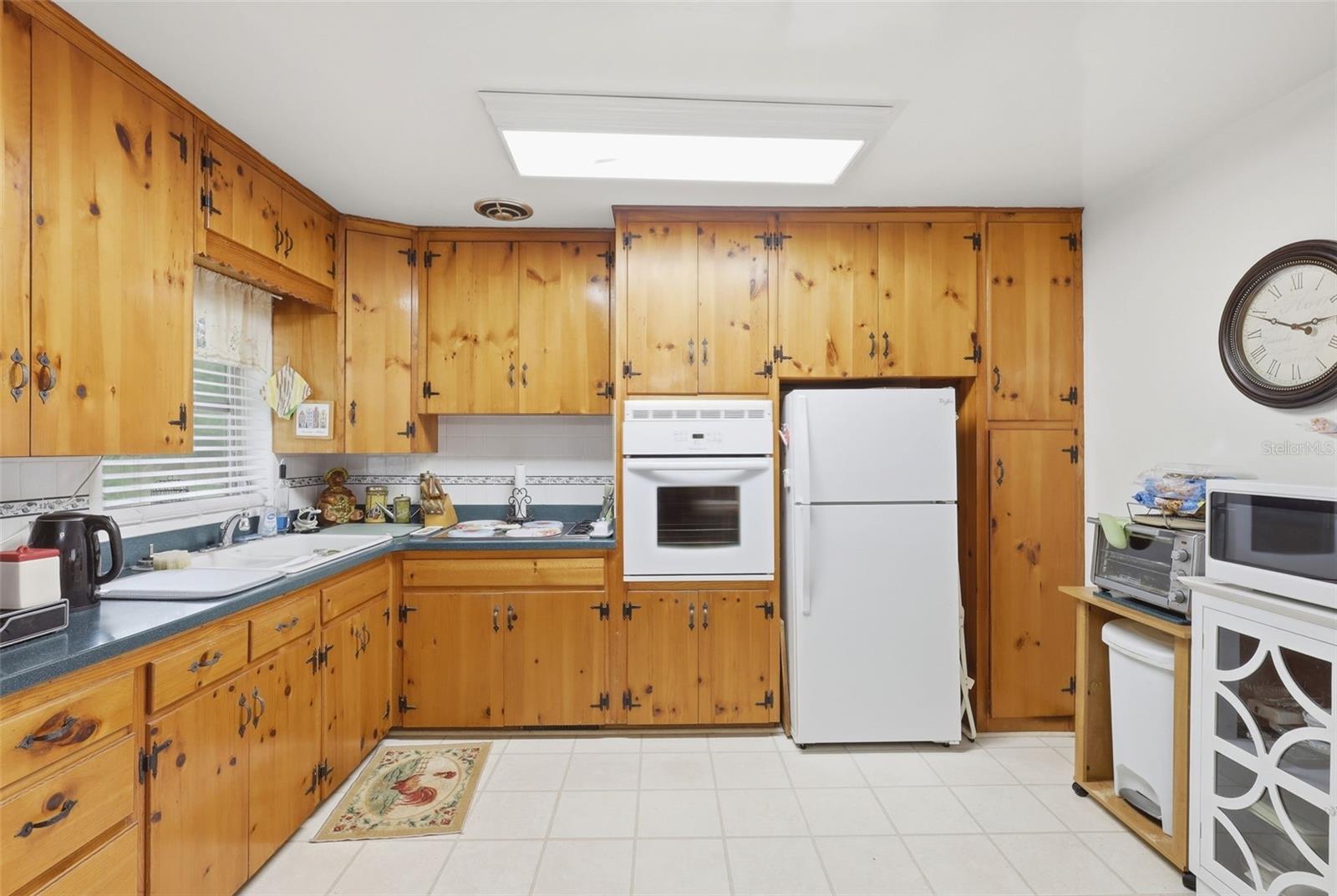 Image 9 of 26 For 1410 Talton Avenue