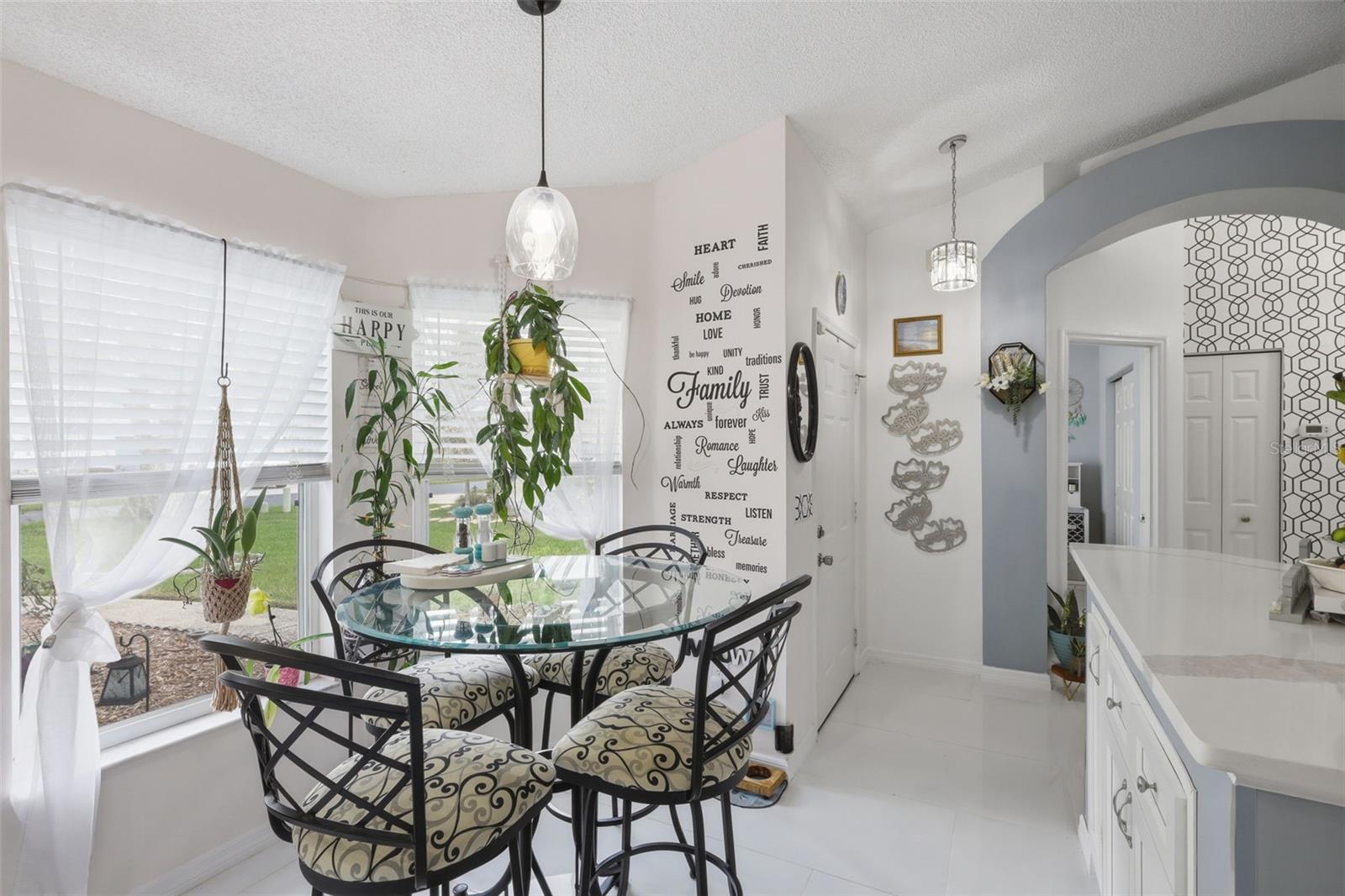 Image 20 of 45 For 2122 King Richards Court