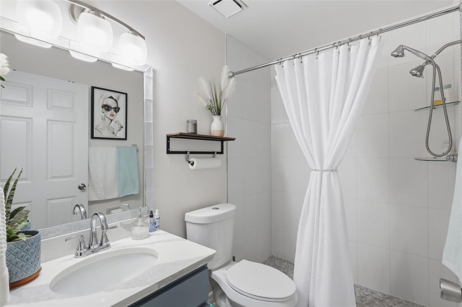 Image 25 of 45 For 2122 King Richards Court