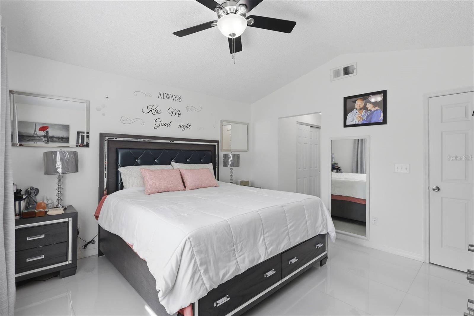 Image 27 of 45 For 2122 King Richards Court