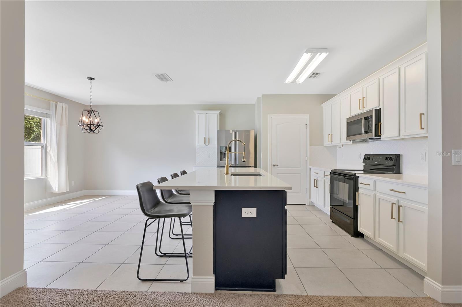 Image 11 of 46 For 2736 Summerglen Lane