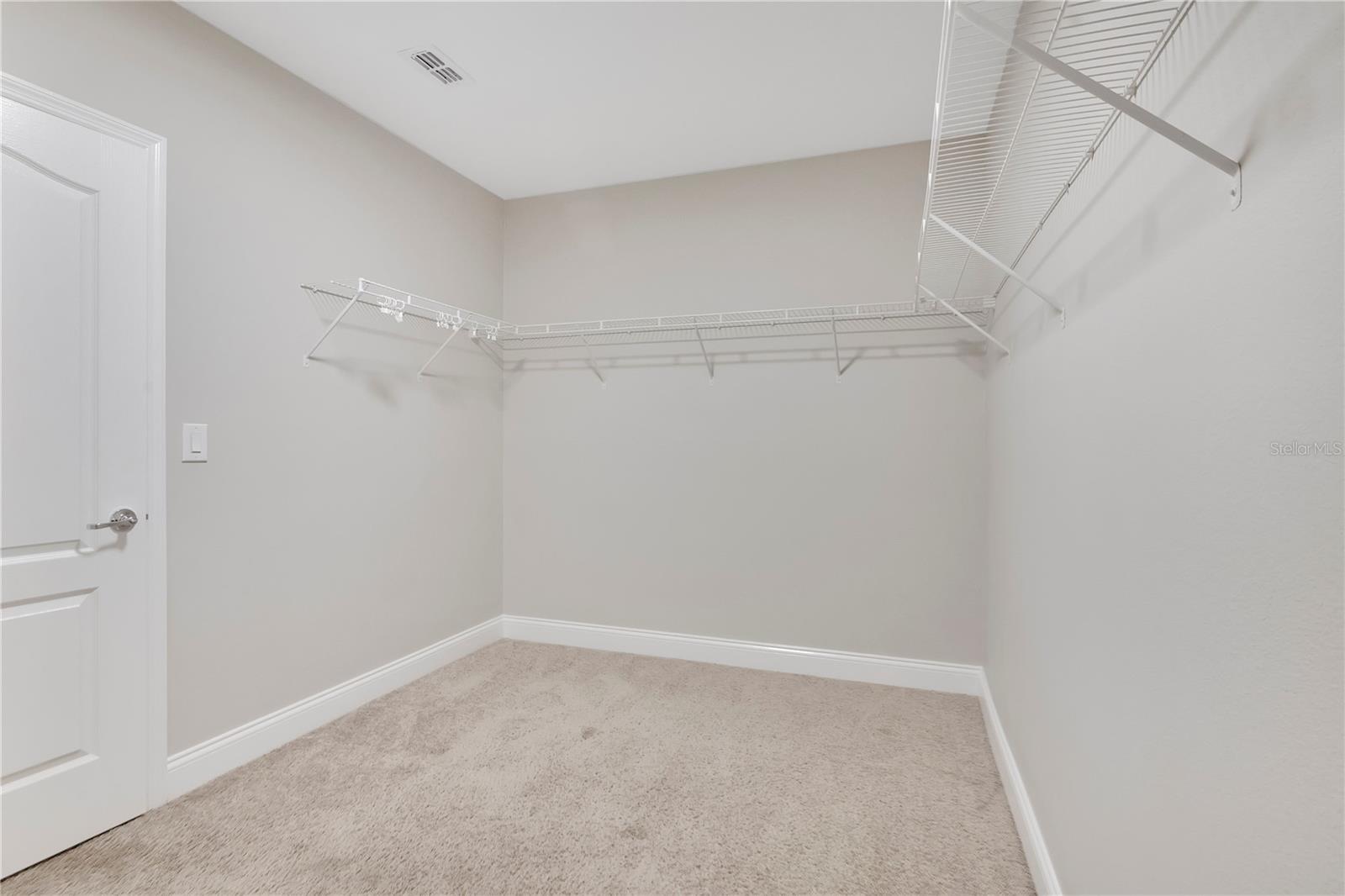 Image 23 of 46 For 2736 Summerglen Lane